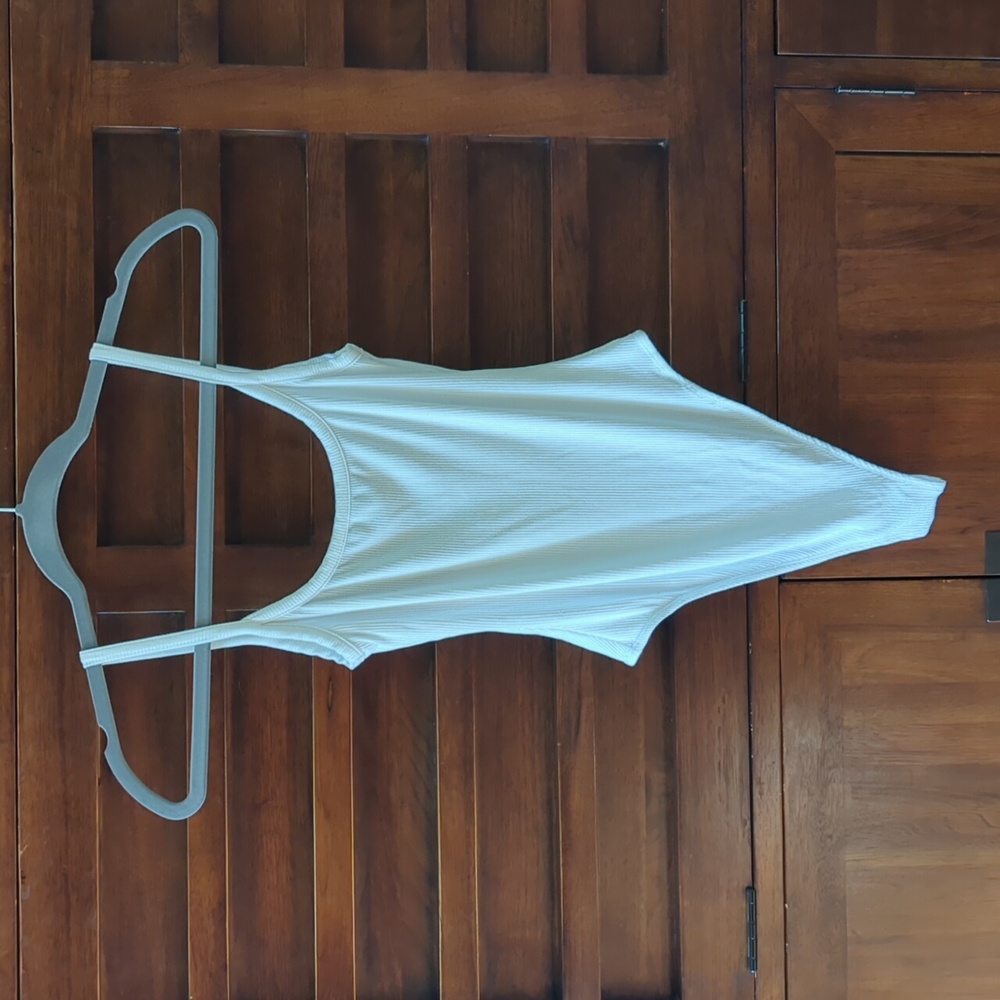 All Things Golden Luxe Rib Low Back Bodysuit White size Small